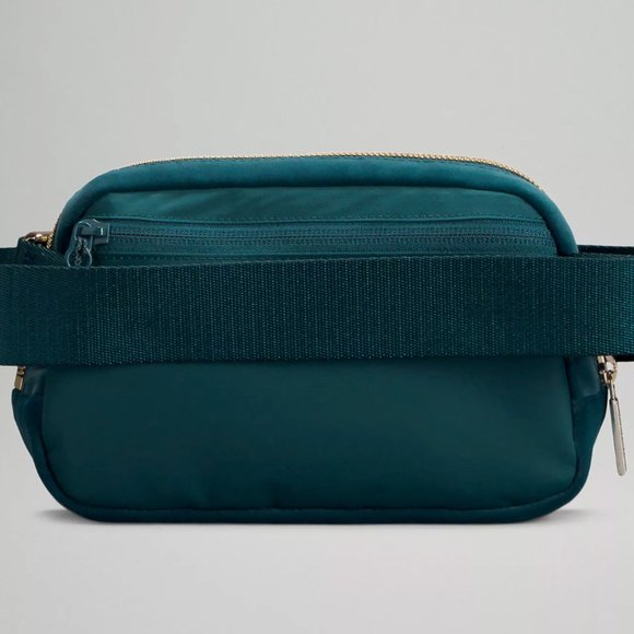 Lululemon Everywhere Belt VELOUR Green Juniper/GOLD - Picture 3 of 9